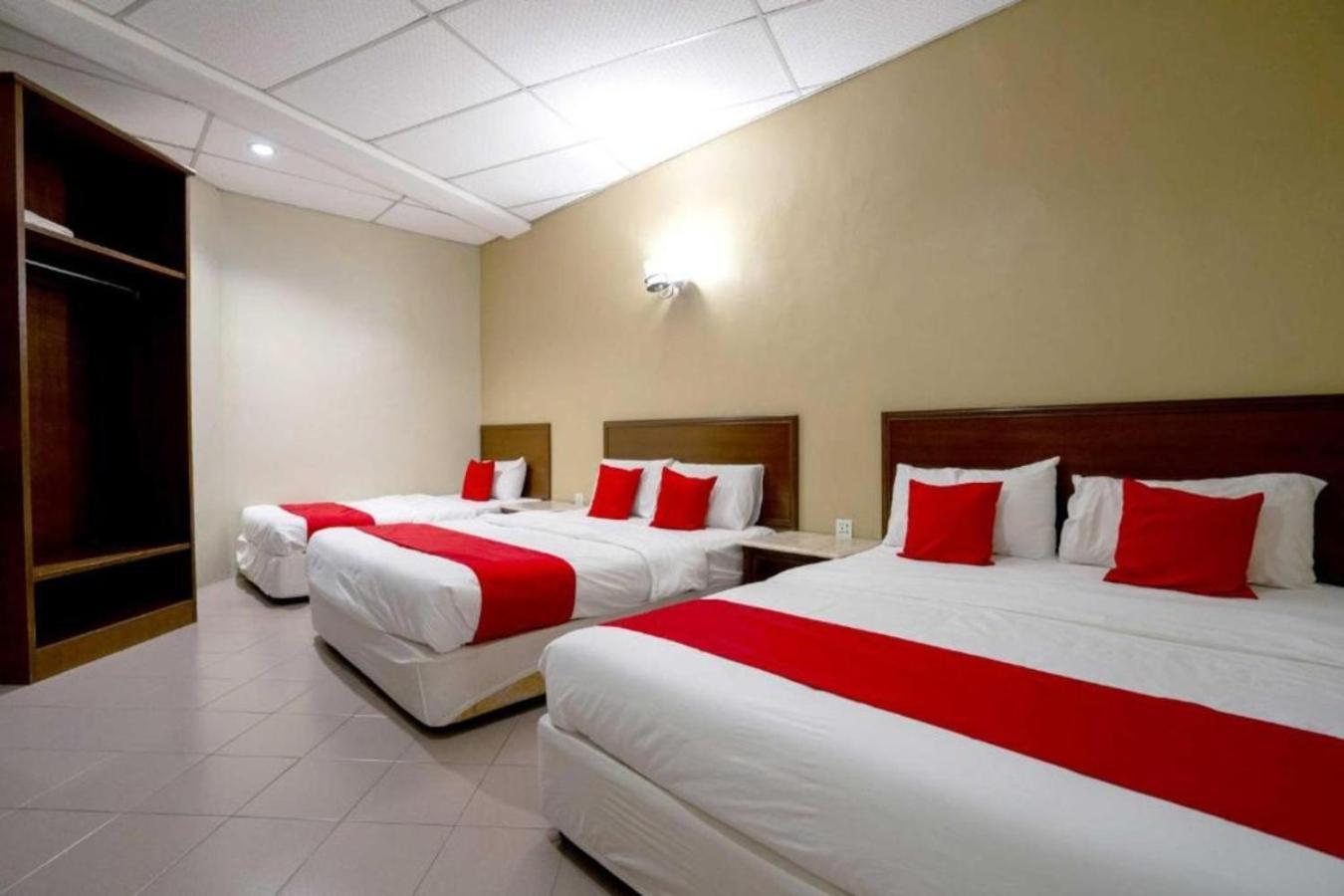 De Clinique Hotel Kampong Pasir Bogak Екстериор снимка