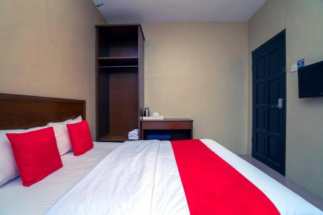 De Clinique Hotel Kampong Pasir Bogak Екстериор снимка